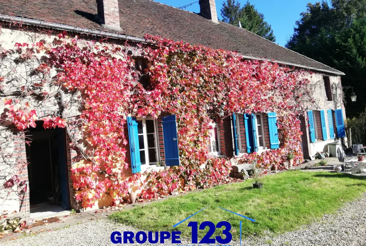 Grande longère avec maison d'amis sur 8360 m² de terrain 