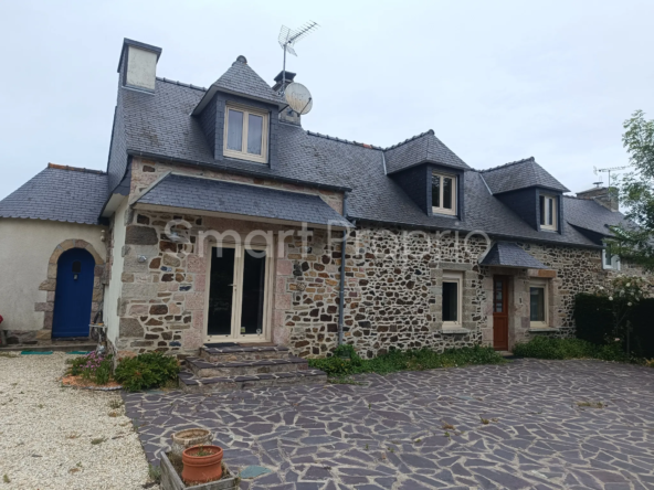 Maison de village à vendre à Pleboulle - 4 chambres - 5102 m² de terrain