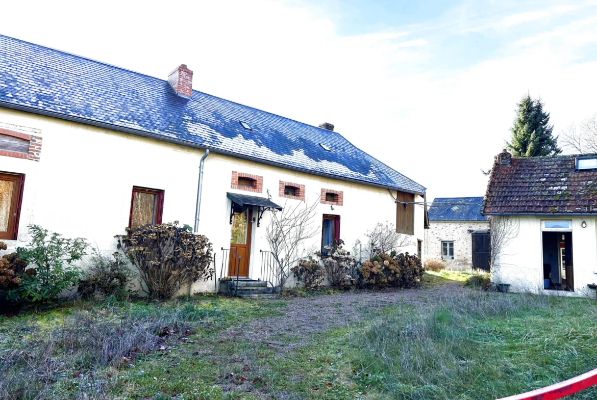 Longère en pierre avec gîte indépendant à Ouroux-en-Morvan 