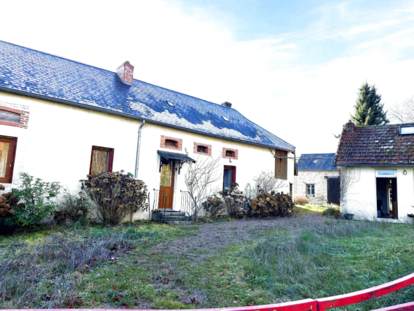 Longère en pierre avec gîte indépendant à Ouroux-en-Morvan