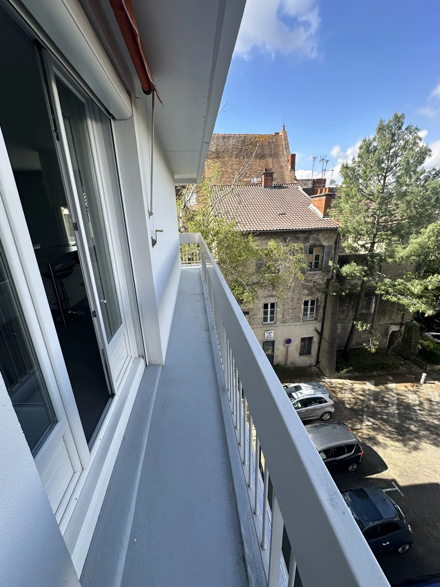 Bel appartement T3 rénové à Cusset 