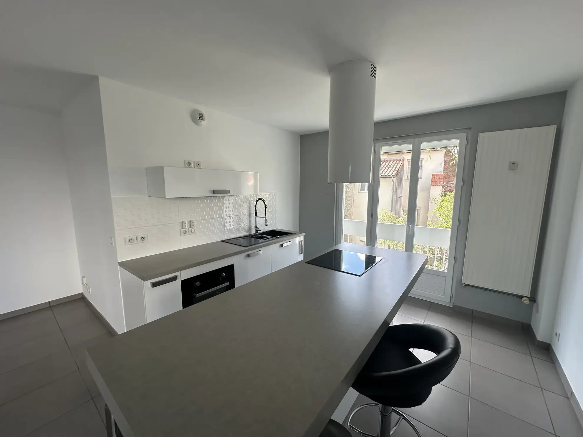 Bel appartement T3 rénové à Cusset 