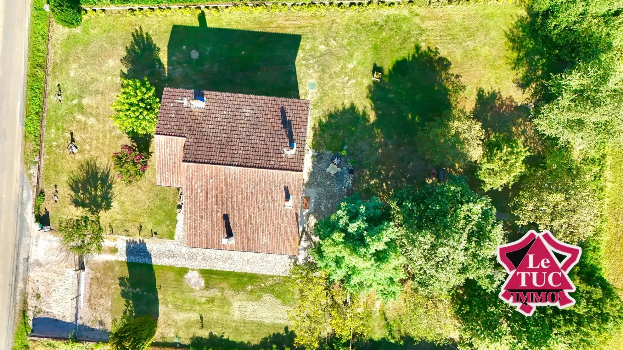 Maison en pierre avec 4 chambres et grand jardin à Saint Sylvestre sur Lot 