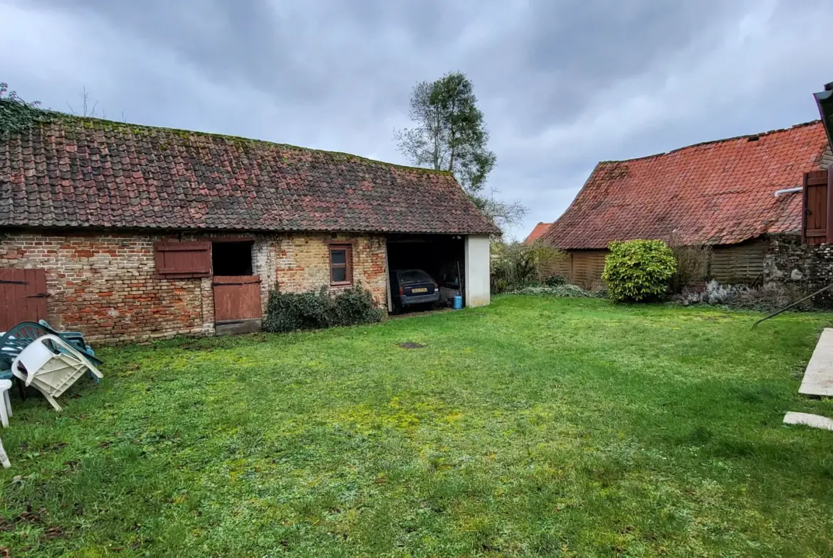 À vendre : Longère avec dépendances près d'Abbeville 