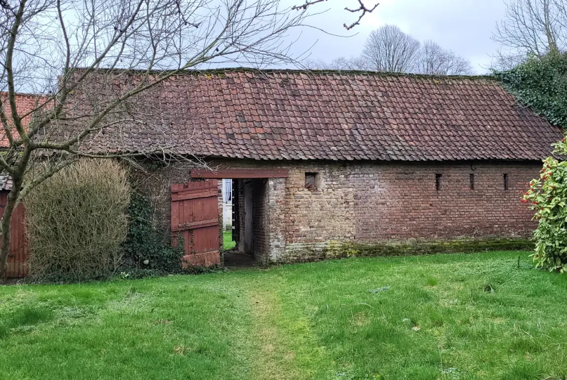 À vendre : Longère avec dépendances près d'Abbeville 