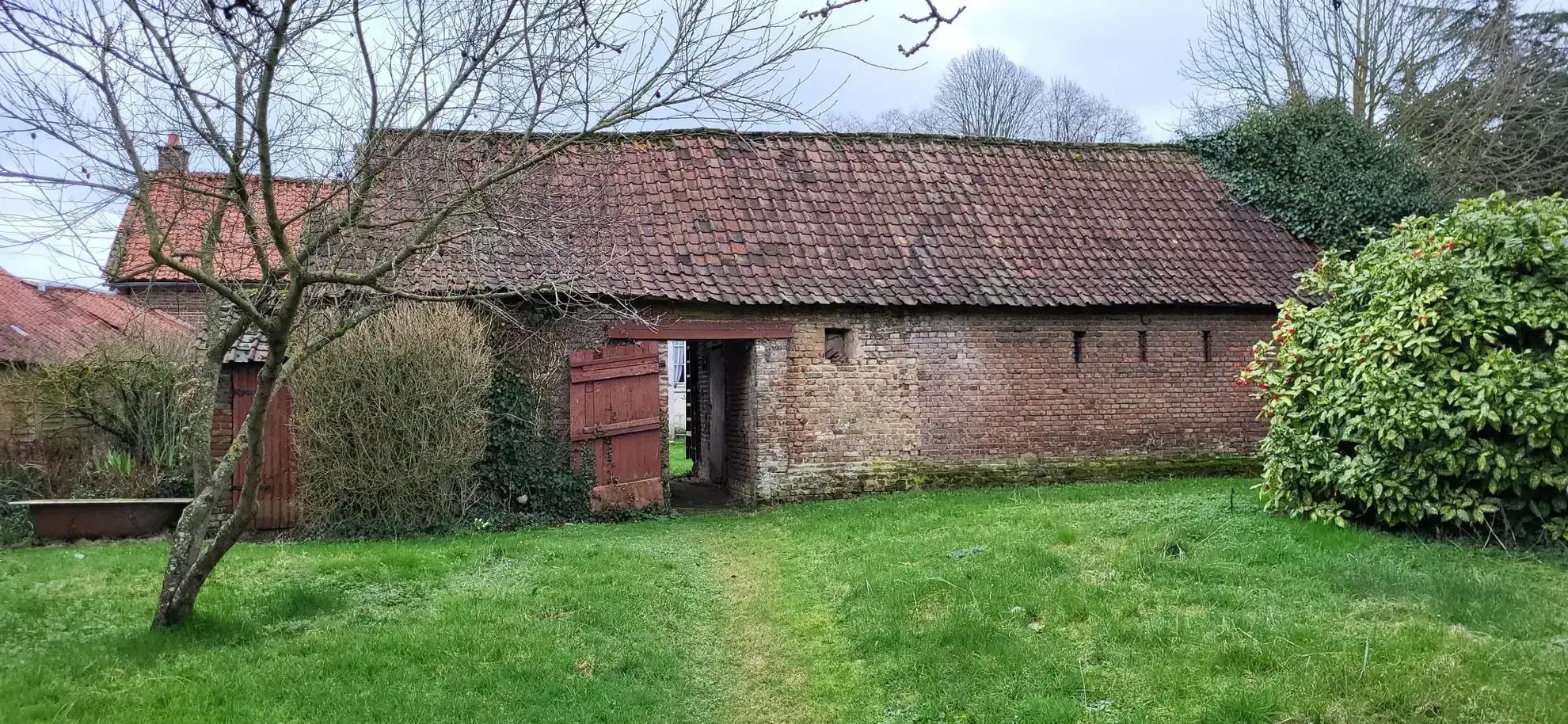 À vendre : Longère avec dépendances près d'Abbeville 