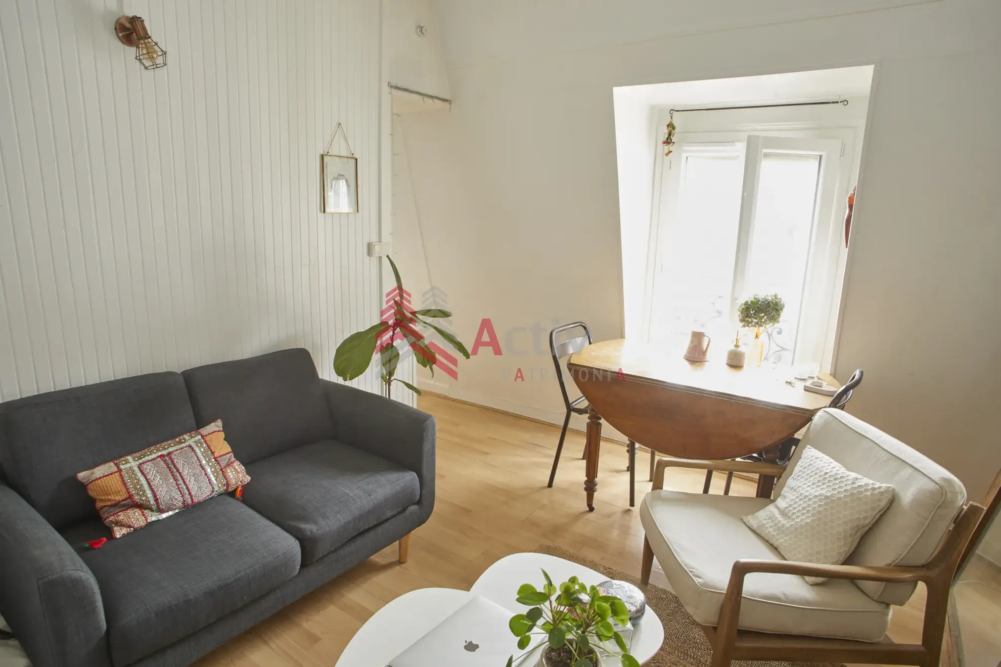 À vendre : Appartement 2 pièces dans le quartier des Batignolles à Paris 17ème 