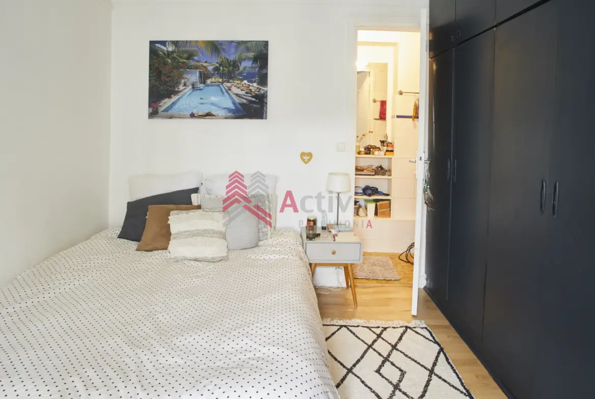 À vendre : Appartement 2 pièces dans le quartier des Batignolles à Paris 17ème 