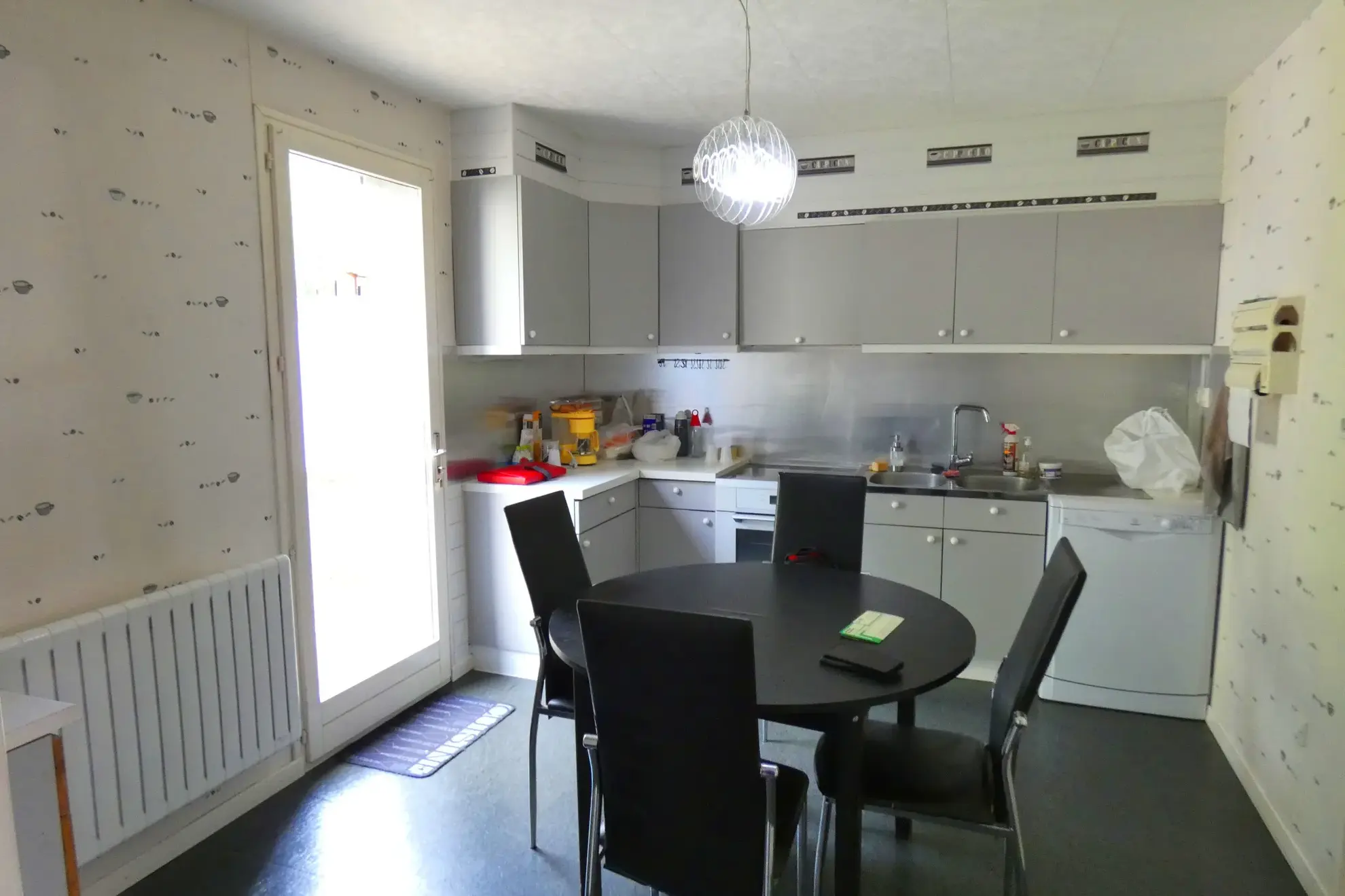 Maison à vendre à Arpajon sur Cère avec 3 chambres 