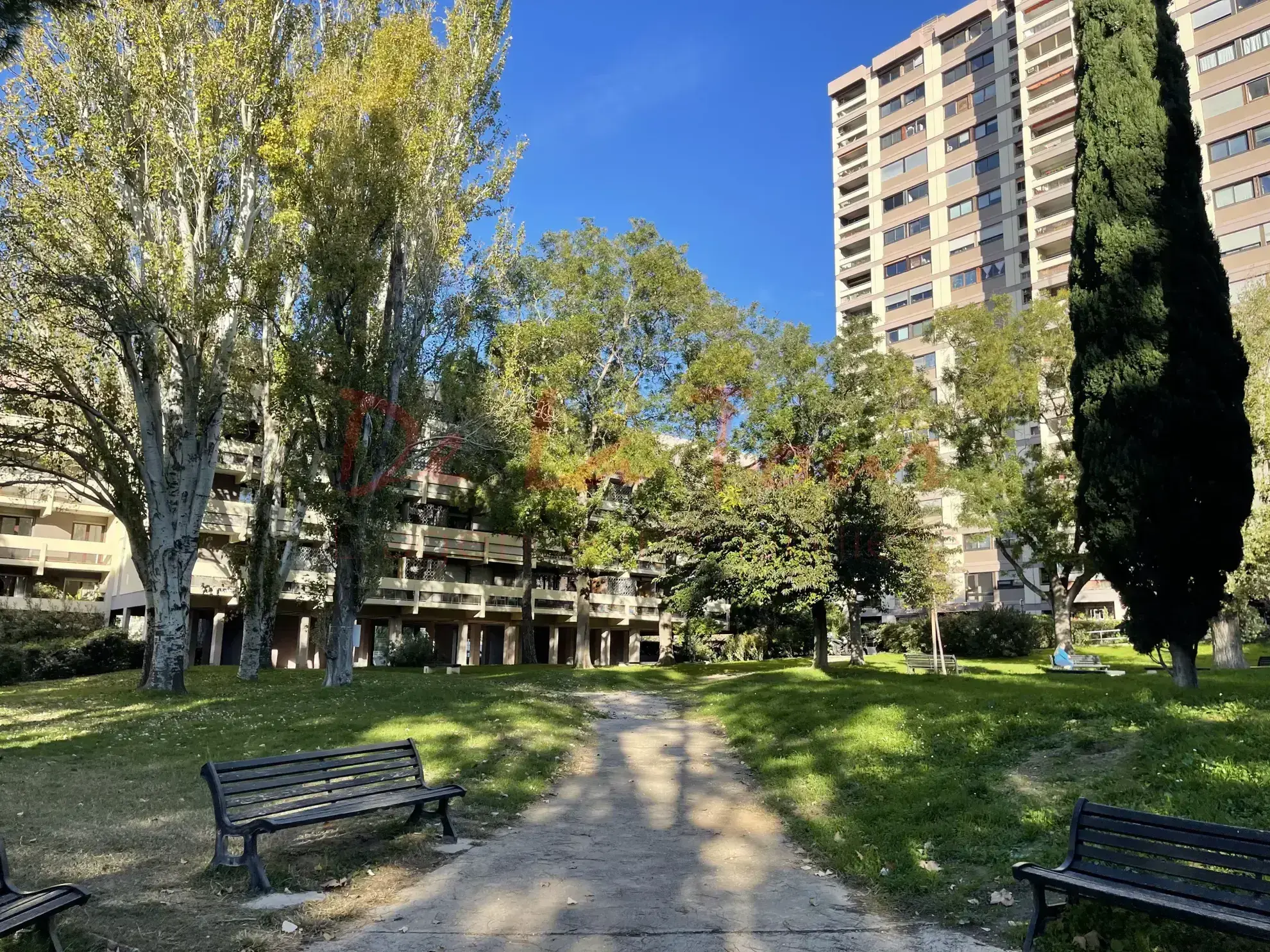 Appartement T2 lumineux avec balcons à Marseille 