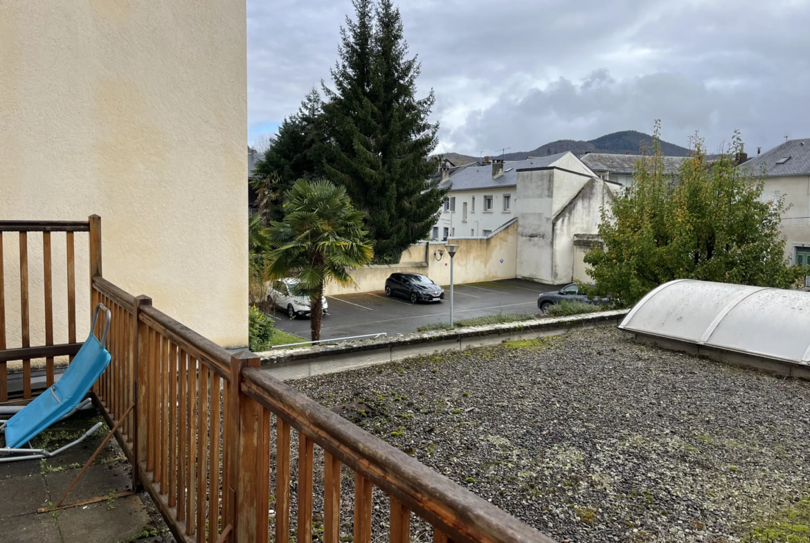 Studio à vendre à Bagnères-de-Bigorre avec terrasse exposée sud 