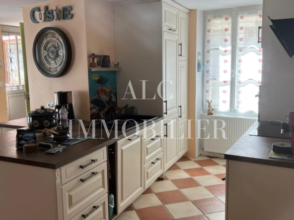 Maison de 158 m² en plein centre-ville de Mortagne-au-Perche