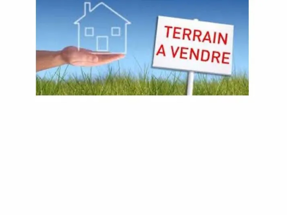 Terrain constructible de 480 m2 à Gréasque - Libre choix constructeur