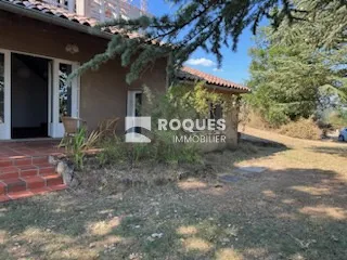 Maison spacieuse à vendre à Pierrefiche du Larzac - 95 m² avec terrain 