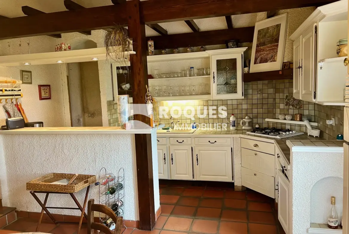 Maison spacieuse à vendre à Pierrefiche du Larzac - 95 m² avec terrain 