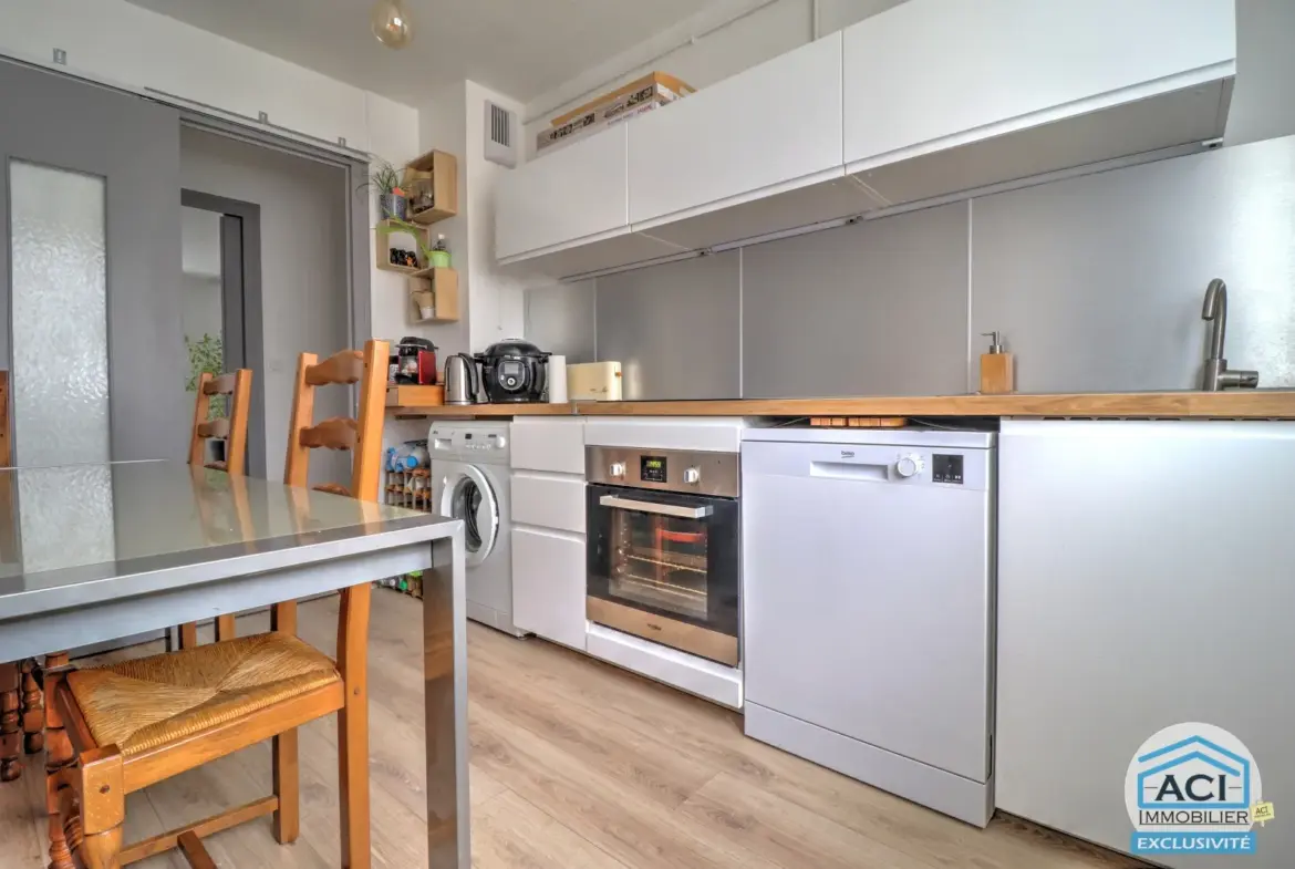 À vendre : Appartement T4 de 65,63 m² avec balcon à Vienne 