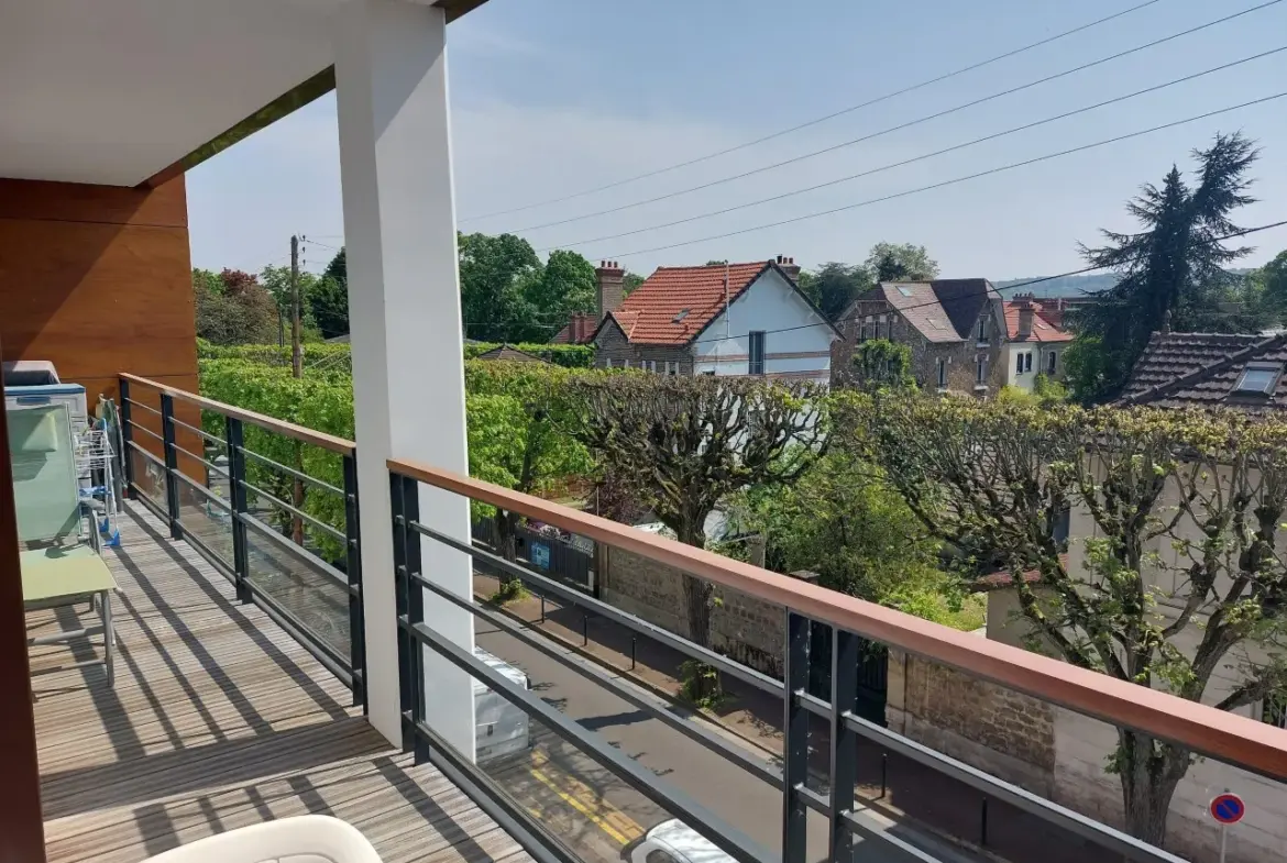 Magnifique appartement F3 à Chatou avec terrasse et vue dégagée 