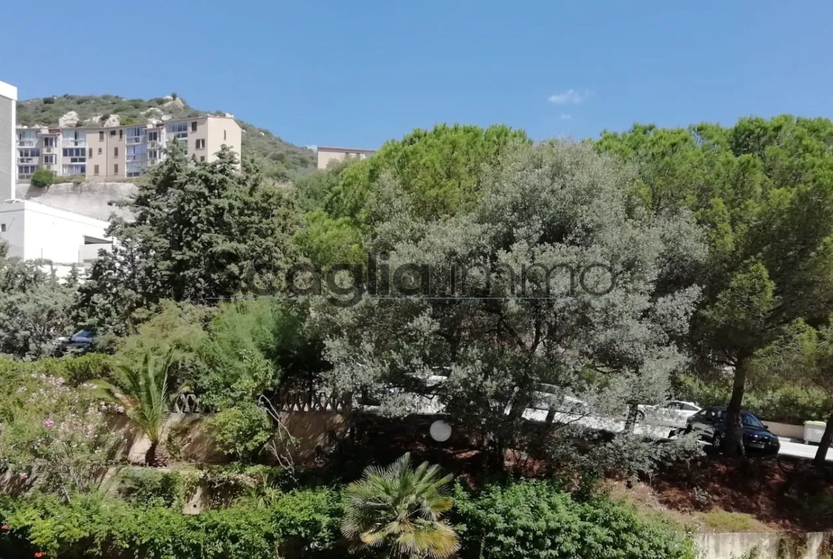 À vendre : T2 avec balcon à Ajaccio, près de la Chapelle des Grecs 