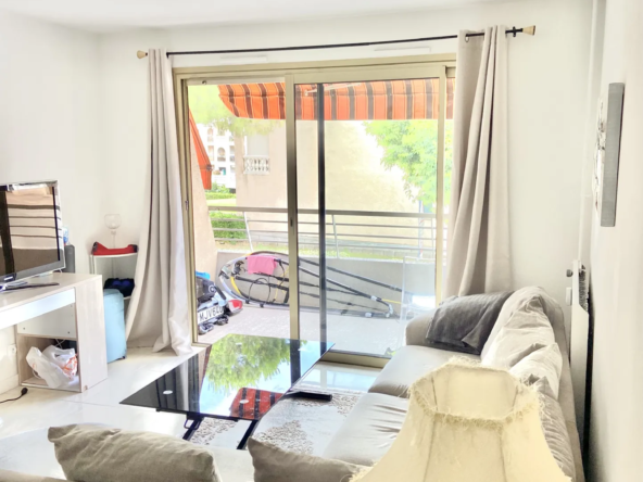 Appartement T2 de 47m2 avec grande terrasse à Cannet