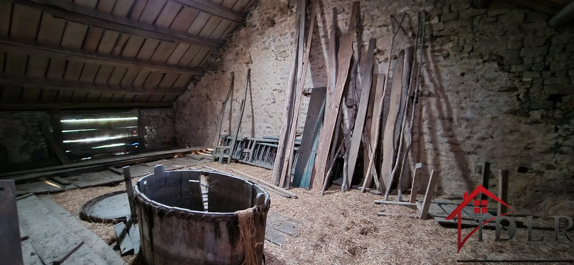 Ancienne ferme avec terrain à Maizière sur Amance 