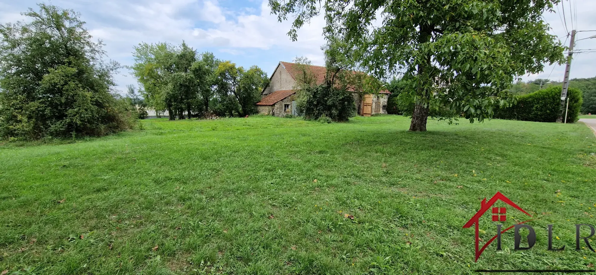 Ancienne ferme avec terrain à Maizière sur Amance 