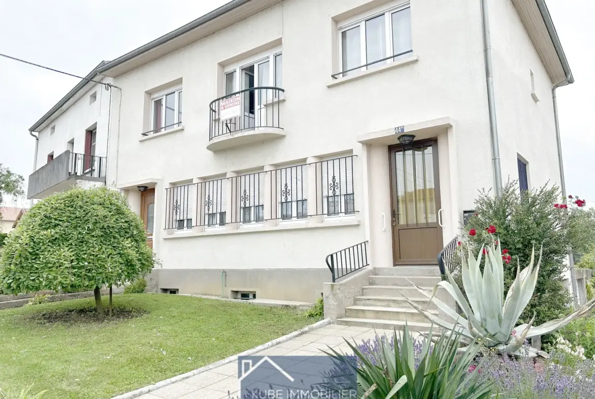 Maison à vendre à Delme - 6 pièces 145 m² 