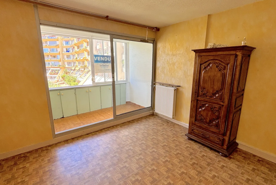 Vente appartement F2 traversant avec loggia à Carnon-Plage 