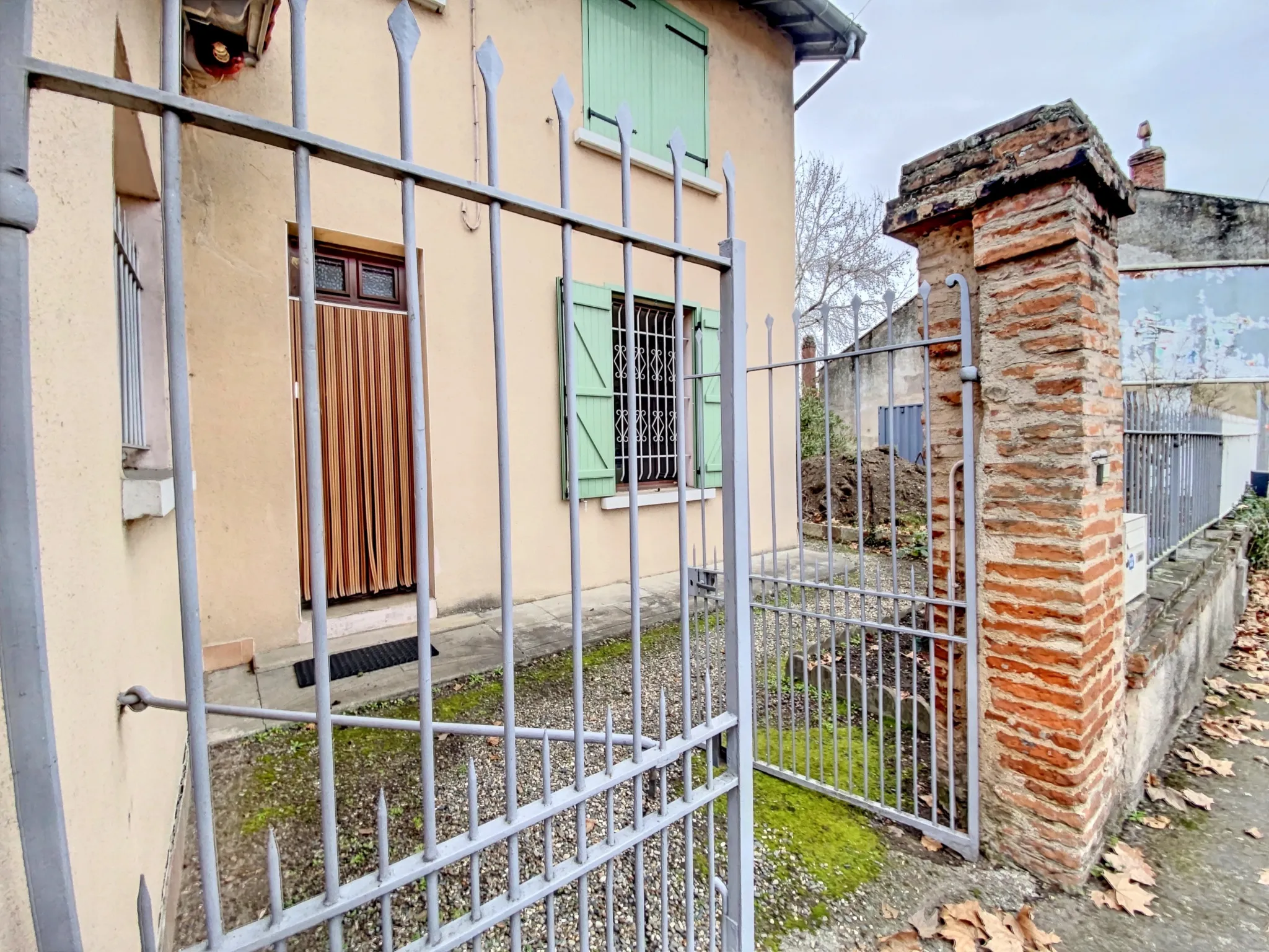 A vendre : Maison des années 30 à Montauban avec jardin et garage 