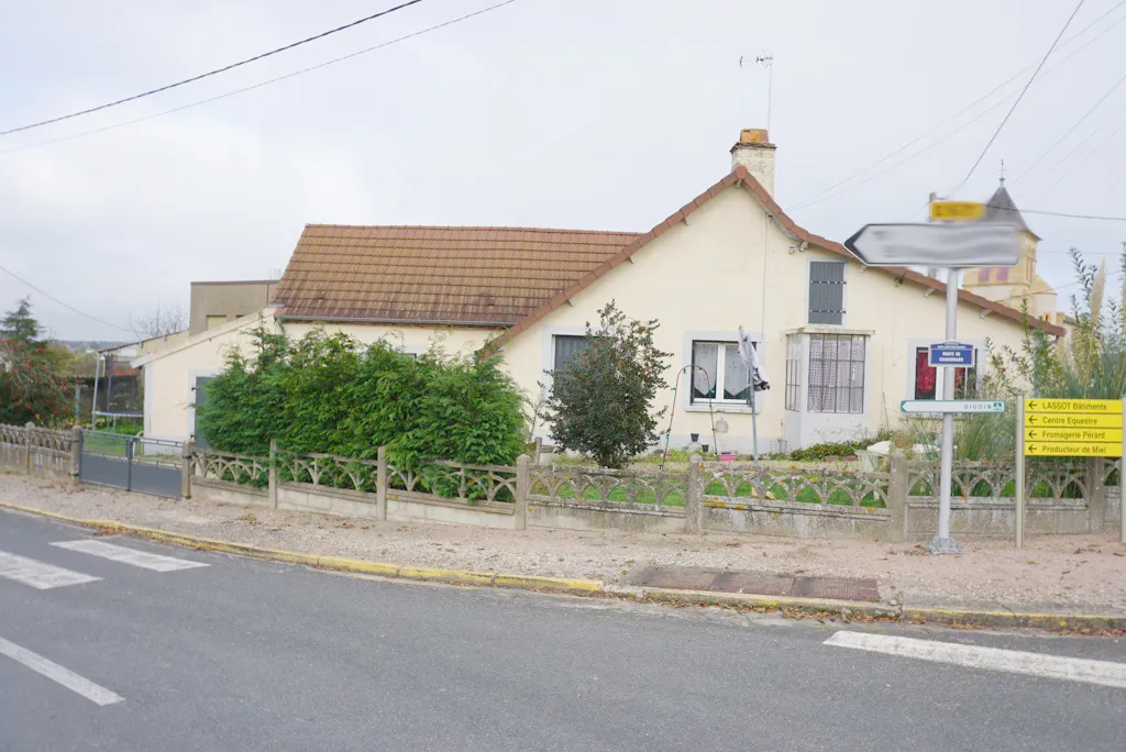 À vendre : Maison de village à St Léger sur Vouzance 