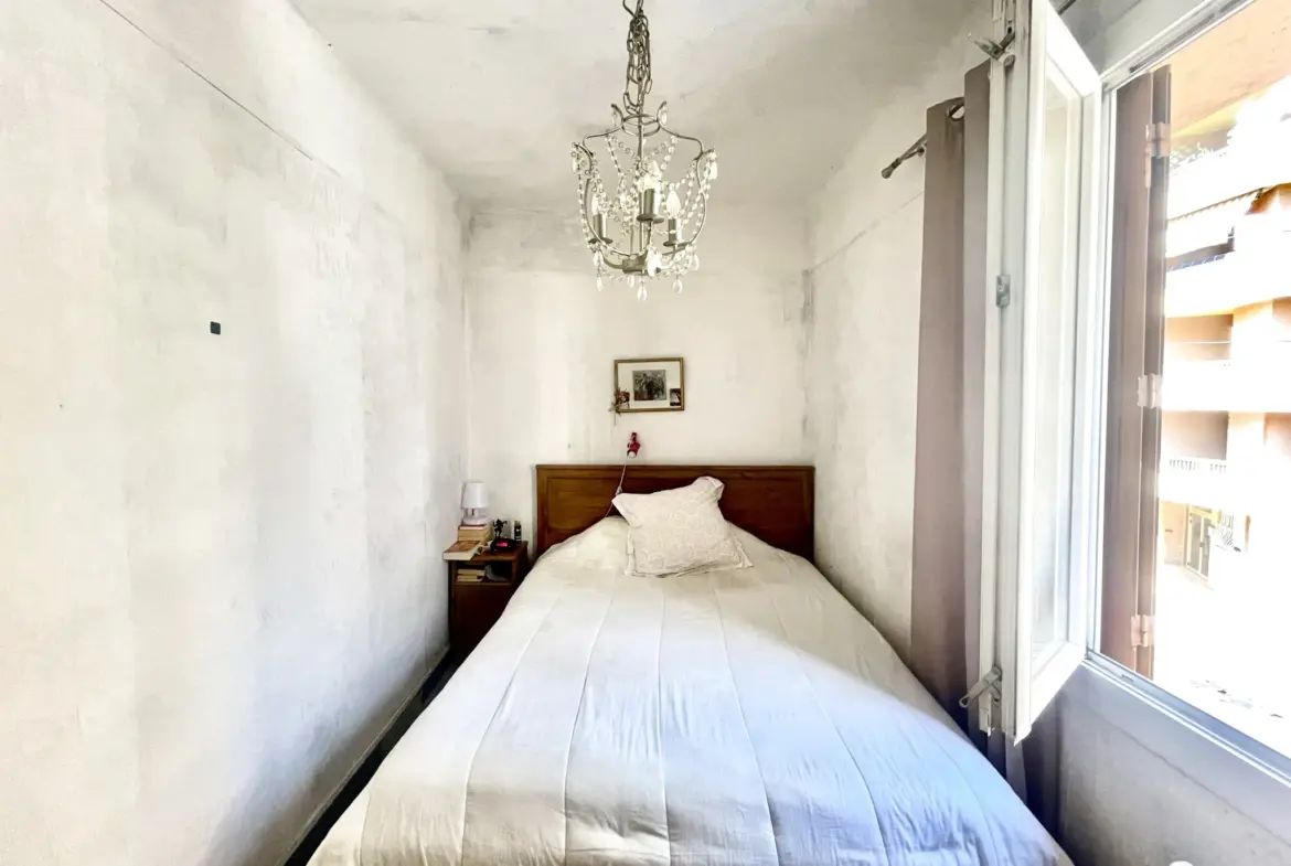 Appartement T2 de 35 m² à Toulon Ouest, loué 