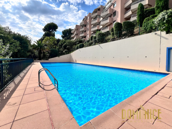 Vente d'un superbe studio avec terrasse au calme à Nice Fabron