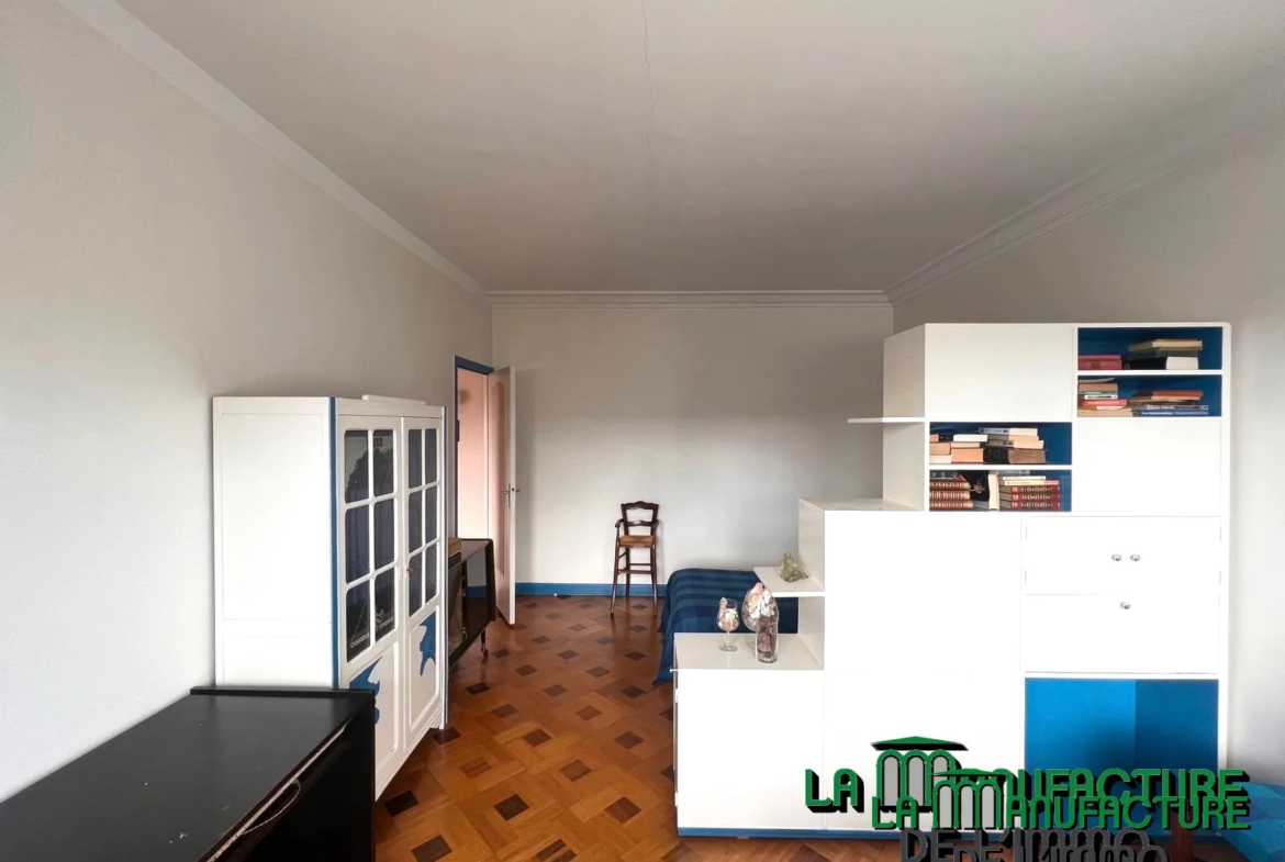 À vendre : Appartement F5 à Saint-Étienne avec beaucoup de potentiel 