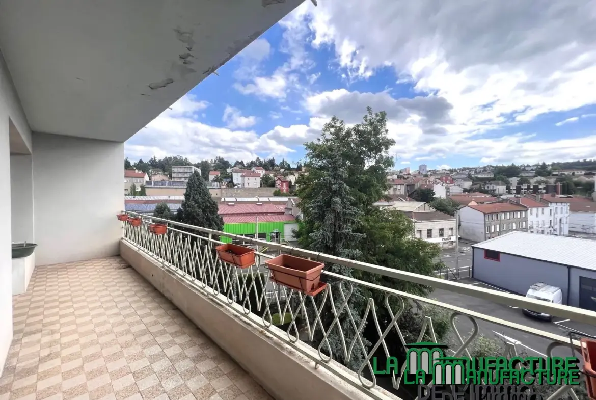 À vendre : Appartement F5 à Saint-Étienne avec beaucoup de potentiel 