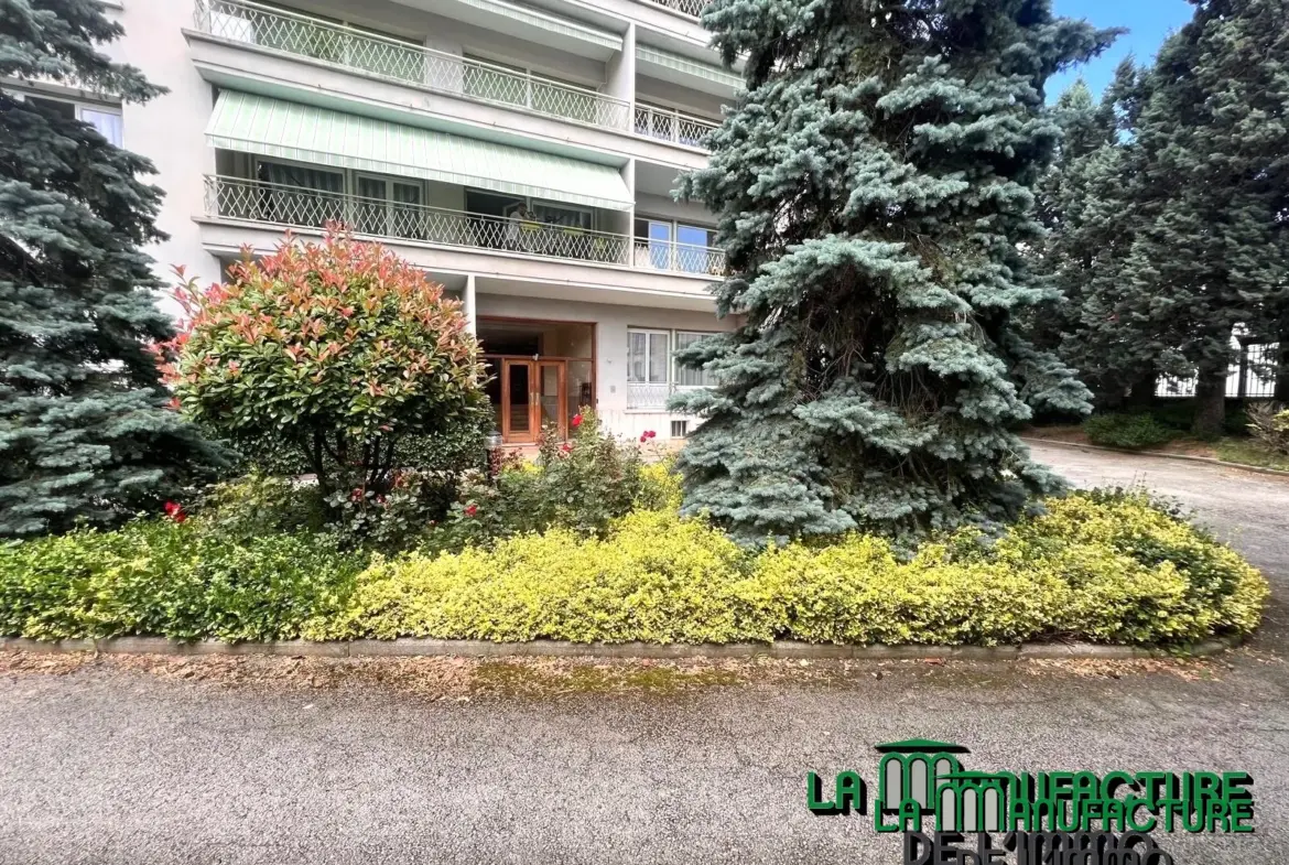 À vendre : Appartement F5 à Saint-Étienne avec beaucoup de potentiel 