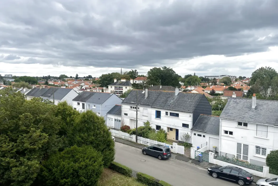 Grand T3 de 71m² à Reze - Parking et Cave - Aucun Travaux 