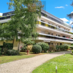 Appartement de 76 m² avec parking et balcon à vendre à Chantilly