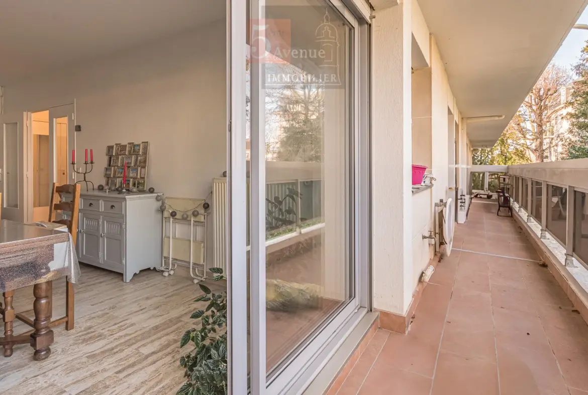 Appartement de 76 m² avec parking et balcon à vendre à Chantilly 