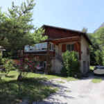 Maison lumineuse avec 3 chambres et belle terrasse à Colmars