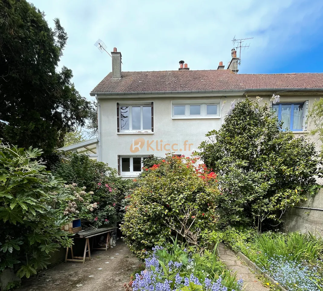 Maison à vendre en viager occupé à Fécamp avec jardin 