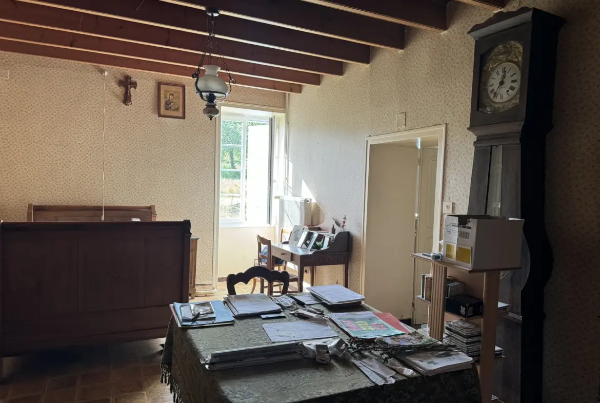 Maison en pierres à rénover à Sainte Hermine - Charme de l'ancien 