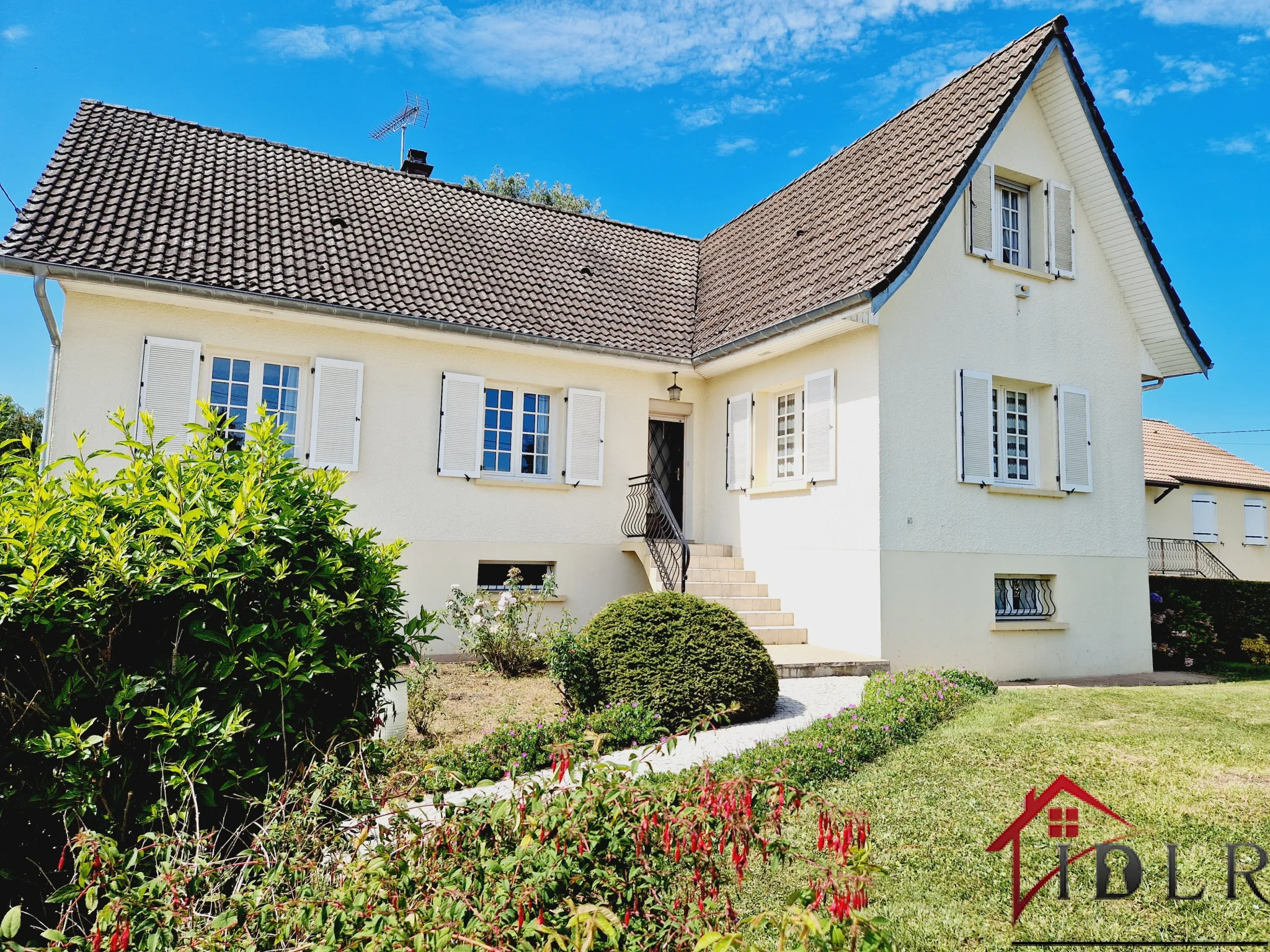 Appartement avec balcon et vue sur la Saône à Gray 