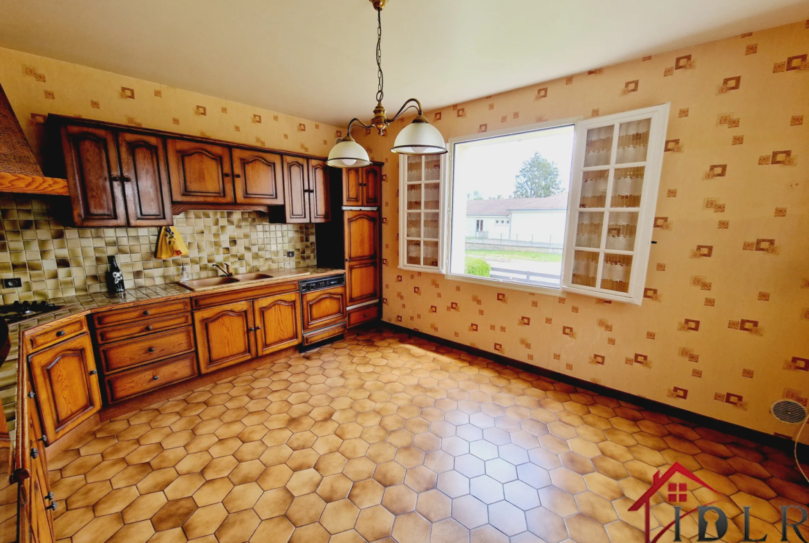 Appartement avec balcon et vue sur la Saône à Gray 