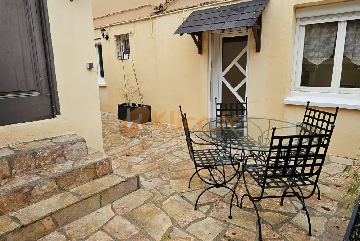 Maison de ville à vendre à Sotteville-lès-Rouen avec terrasse 