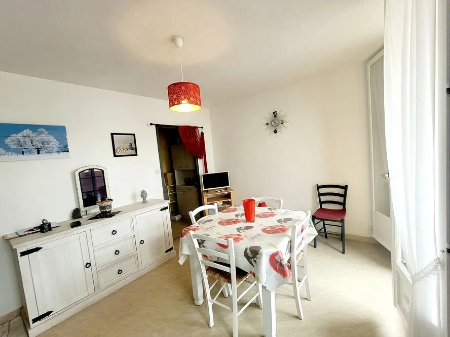 ST HILAIRE DE RIEZ - APPARTEMENT T2 PROCHE MER ET COMMERCES 