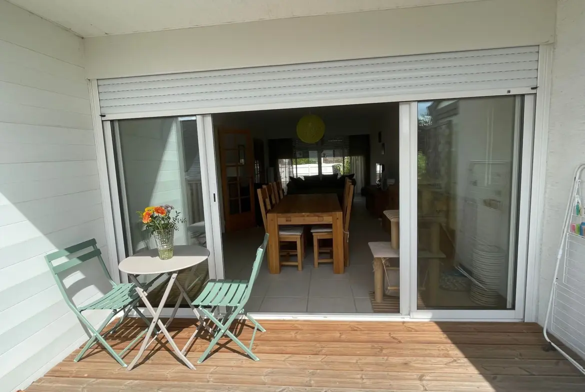 Maison lumineuse avec terrasse dans le quartier du Bourny à Laval 