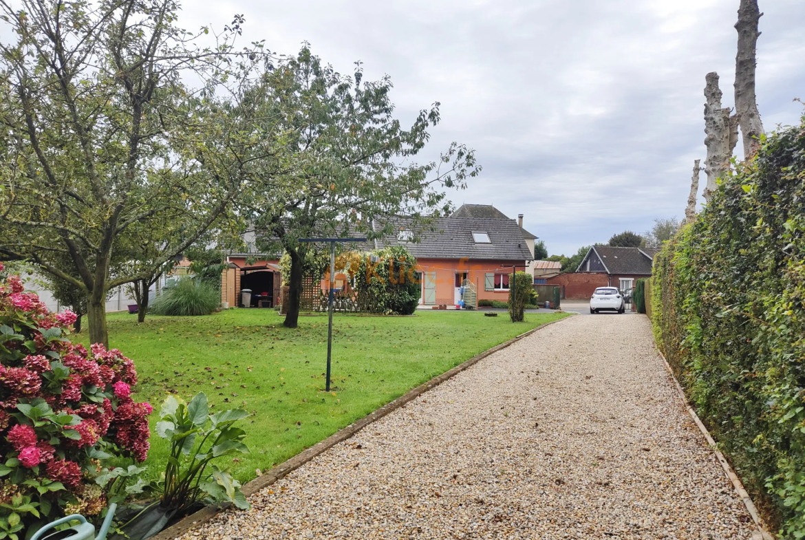 Maison avec terrasse à Fresnoy-Folny, 170 000 € 