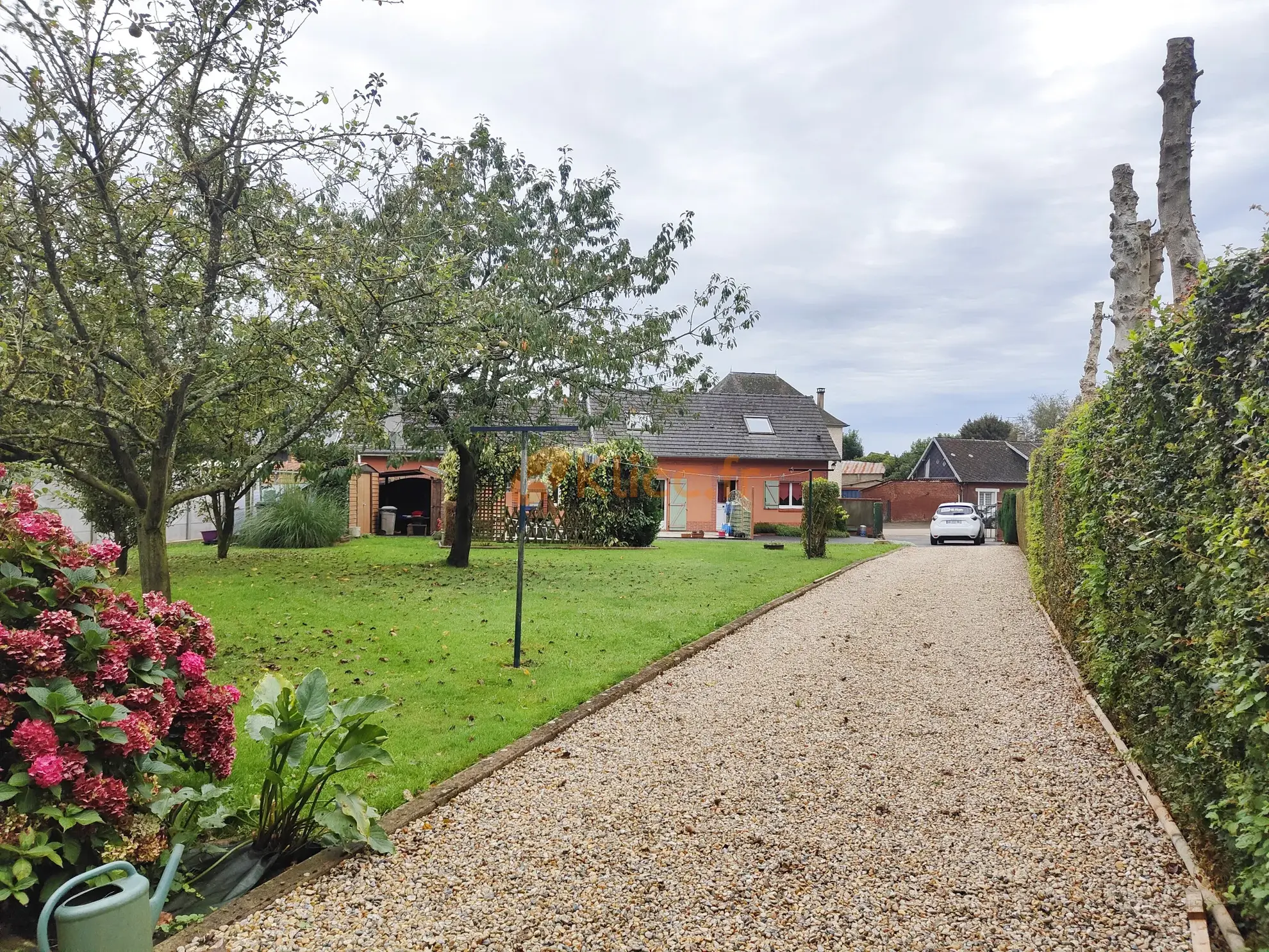 Maison avec terrasse à Fresnoy-Folny, 170 000 € 