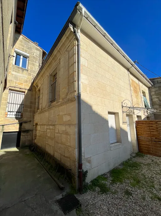 Duplex T3 à vendre à Bordeaux Bastide avec grande terrasse 