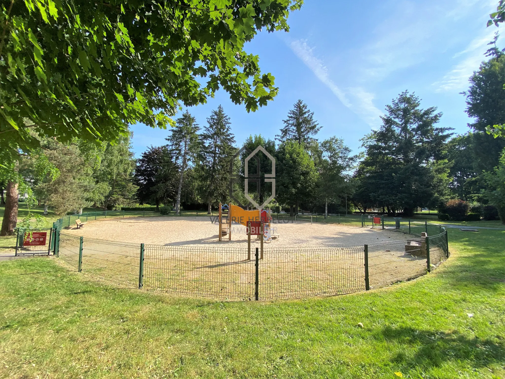 Appartement 3 pièces avec balcon sud et vue dégagée à Chennevières-sur-Marne 