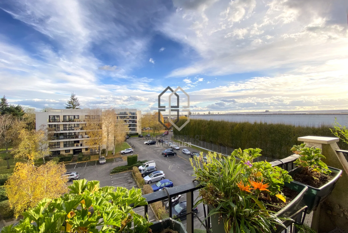 Appartement 3 pièces avec balcon sud et vue dégagée à Chennevières-sur-Marne 